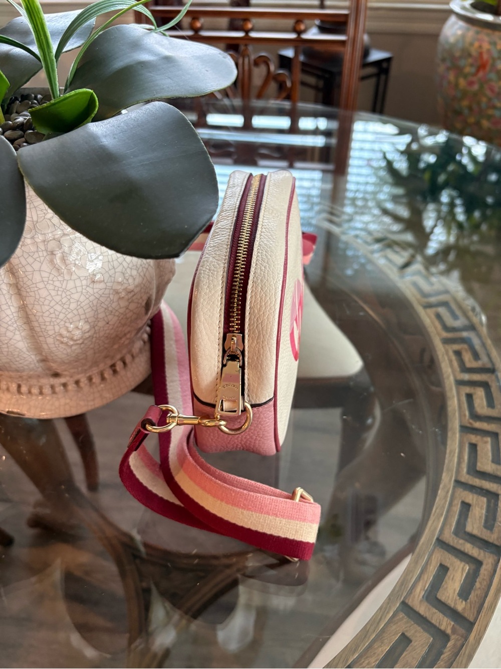 🩷🩷COACH MINI JAMIE PEBBLED LEATHER CAMERA BAG WITH A HEART MOTIF!🩷🩷CA072 - Picture 6 of 10